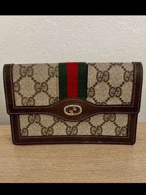 Vintage Gucci GG Monogram Canvas Leather Clutch Wallet